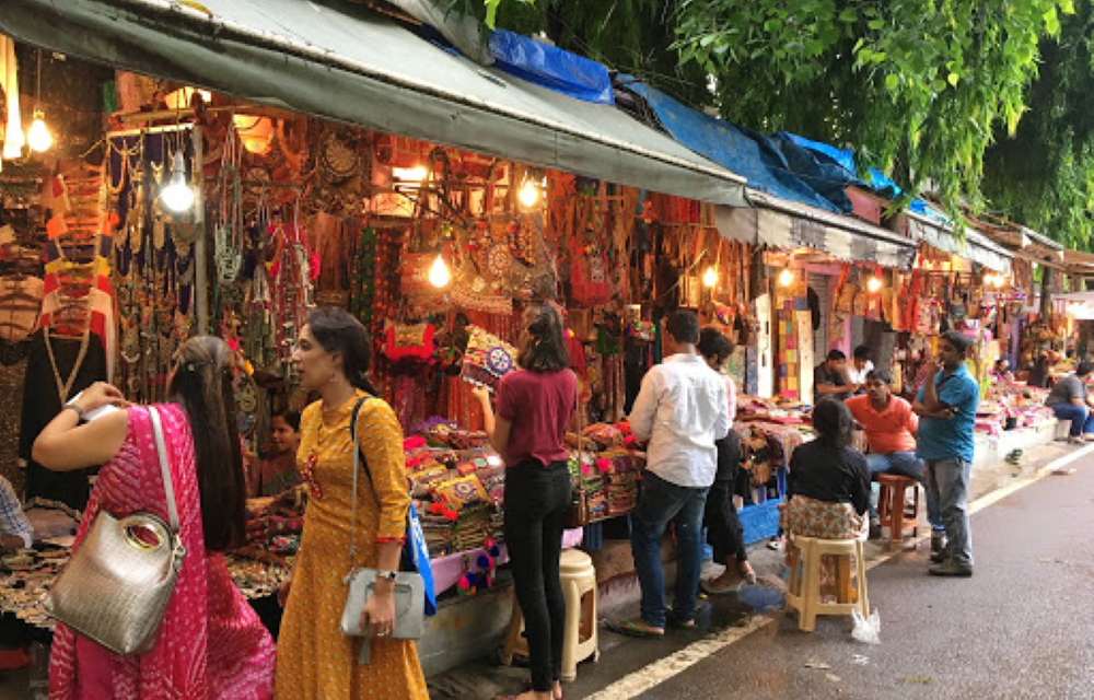 Auroville Shopping Area <br> 1.2 km from Conch