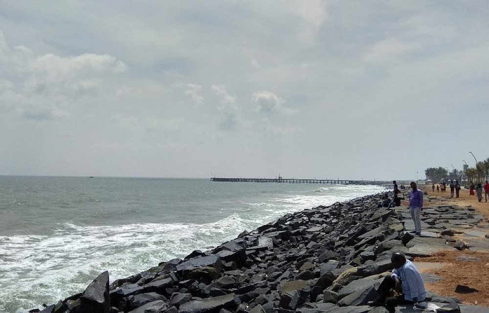  Pondy rock beach